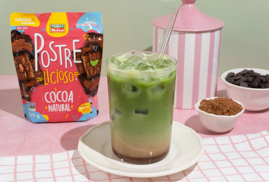 Matcha latte con chocolate